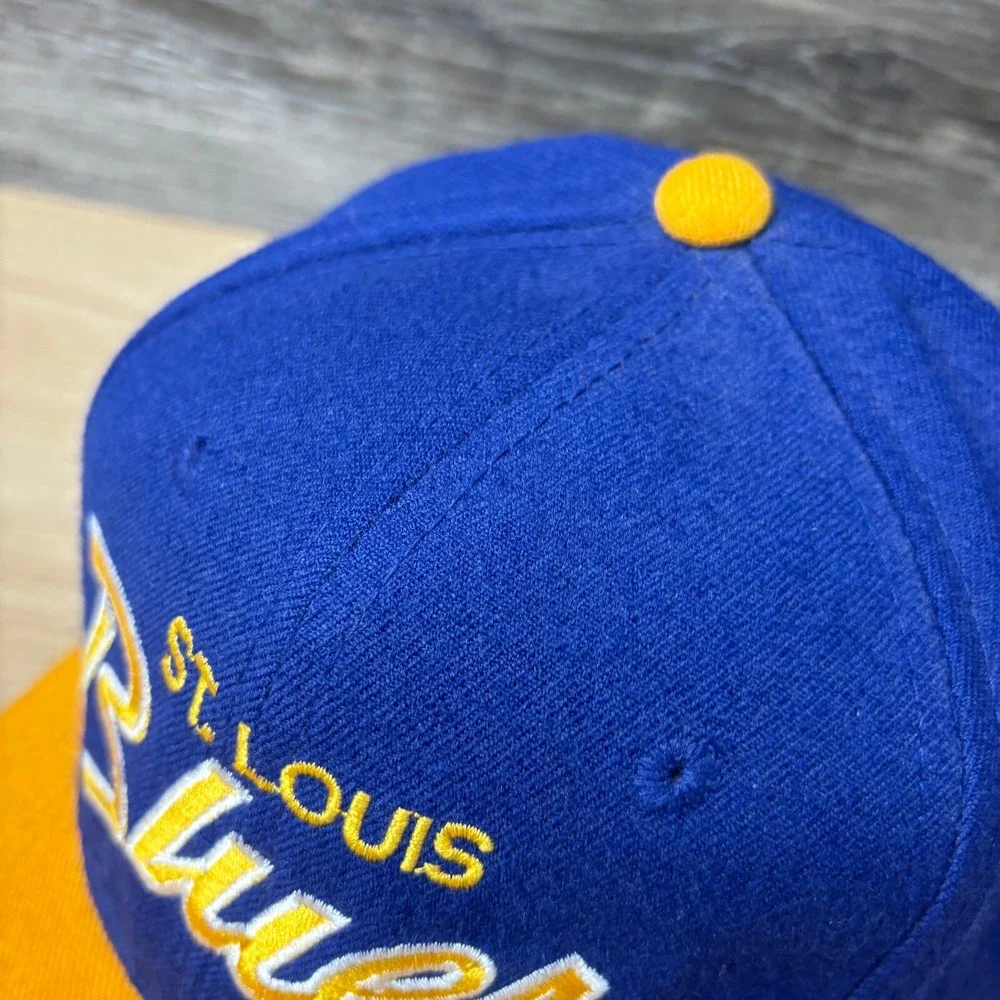 Vintage St Louis‎ Blues Hat 7 3/8 Blue Wool Sports Specialties Script Center Ice
